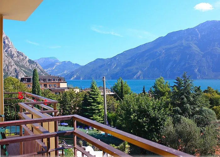 Limone Hotel