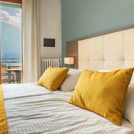 Hotel Limone 3*