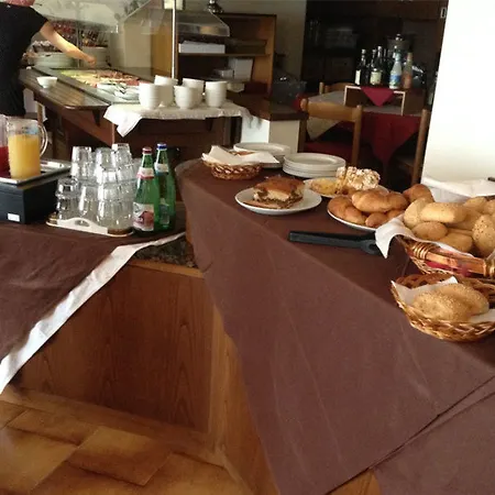 Hotell Limone 3*