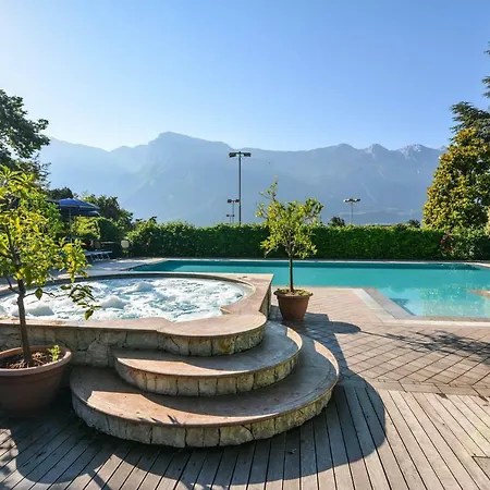 Limone 3* Limone sul Garda